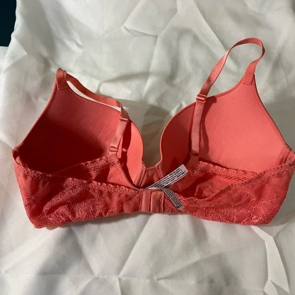 Victoria's Secret Coral Lace Bra - Picture 2 of 4